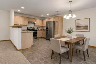 944 Birch Dr, Crown Point, IN 46307 - Photo 8
