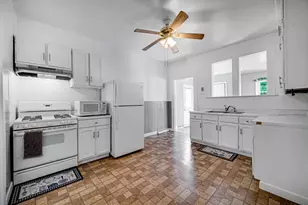 217 E North St, Crown Point, IN 46307 - Photo 6