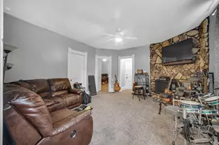 301 E North St, Crown Point, IN 46307 - Photo 4