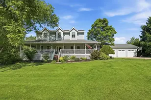 3154 Thornhill Dr, Valparaiso, IN 46385 - Photo 2