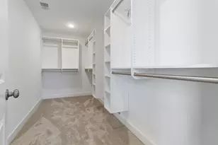 4705 Hyde Park Dr, Valparaiso, IN 46383 - Photo 16