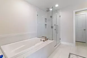 4705 Hyde Park Dr, Valparaiso, IN 46383 - Photo 14