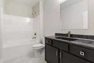 4705 Hyde Park Dr, Valparaiso, IN 46383 - Photo 18