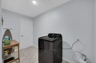 5833 Lancaster St, Crown Point, IN 46307 - Photo 16