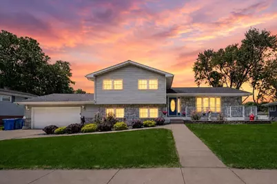 735 S Sherman Street, Crown Point, IN 46307 - Photo 2