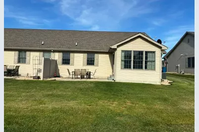901 9th Street SW #6a, Demotte, IN 46310 - Photo 4