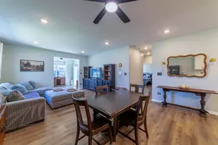11075 Thomas St, Crown Point, IN 46307 - Photo 16