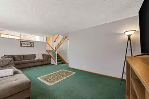 2547 Springhill Dr, Schererville, IN 46375 - Photo 12