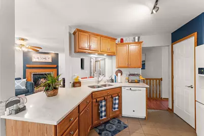 309 Pepper Creek Drive, Valparaiso, IN 46385 - Photo 8