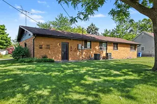 725 S East St, Crown Point, IN 46307 - Photo 16