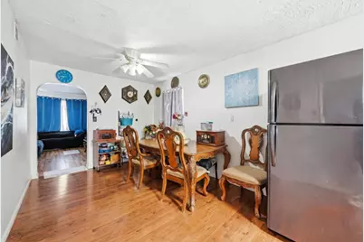 905 W 38th Place, Hobart, IN 46342 - Photo 6