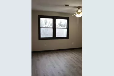307 E Jefferson Avenue, La Porte, IN 46350 - Photo 16