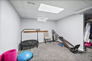 352 Tremont Ln, Valparaiso, IN 46385 - Photo 28