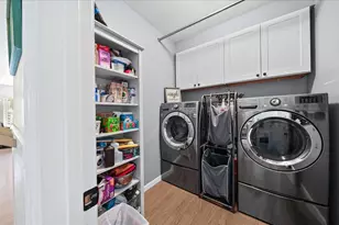 352 Tremont Ln, Valparaiso, IN 46385 - Photo 16