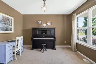 1168 Kinner Dr, Chesterton, IN 46304 - Photo 4