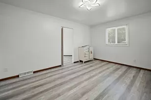 2504 Victoria Rd, Schererville, IN 46375 - Photo 18