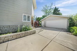 2504 Victoria Rd, Schererville, IN 46375 - Photo 32