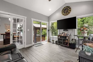 10186 Rustic Dr, Demotte, IN 46310 - Photo 20