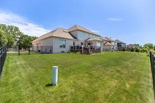 930 Stonebridge Dr, Schererville, IN 46375 - Photo 58