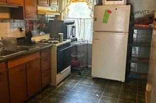 286 Tompkins St, Gary, IN 46406 - Photo 8