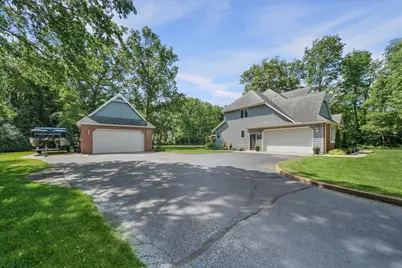 8835 S Lilac Street, Demotte, IN 46310 - Photo 4