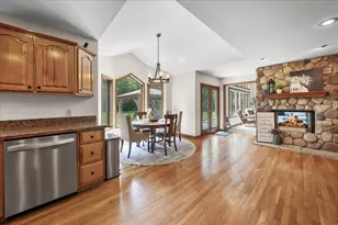 8835 S Lilac St, Demotte, IN 46310 - Photo 8