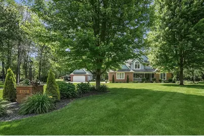8835 S Lilac Street, Demotte, IN 46310 - Photo 2