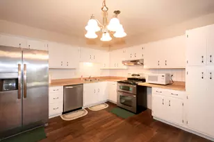 1904 Burgundy St, Schererville, IN 46375 - Photo 6