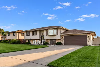 724 Briarwood Drive, Dyer, IN 46311 - Photo 2