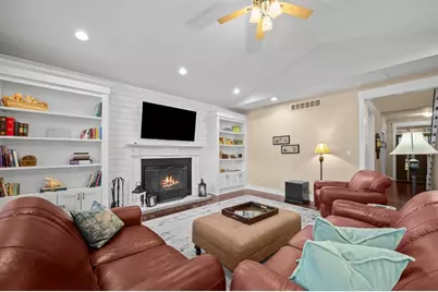 318 El Portal Drive, Michigan City, IN 46360 - Photo 10