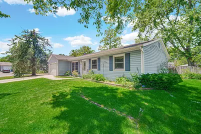2101 Hollandale Drive, Valparaiso, IN 46383 - Photo 2
