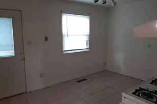 721 Indiana Ave, Michigan City, IN 46360 - Photo 12