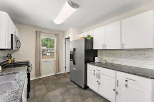 259 Wood St, Crown Point, IN 46307 - Photo 16