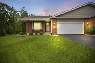 6760 Coffman Dr, Schererville, IN 46375 - Photo 2