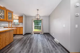 605 E Washington St, Morocco, IN 47963 - Photo 14