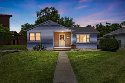 426 S 11th Street, Chesterton, IN 46304 - Photo 1