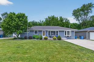 1208 E Farragut St, Crown Point, IN 46307 - Photo 1