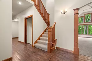 64 Nicholas Dr, Valparaiso, IN 46383 - Photo 4