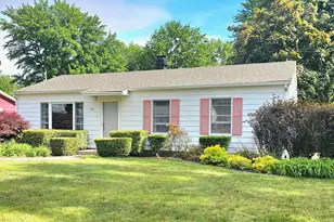 310 Beech St, Michigan City, IN 46360 - Photo 2