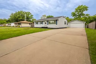 5782 McCasland Ave, Portage, IN 46368 - Photo 2