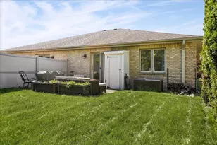 2823 100th St, Highland, IN 46322 - Photo 24