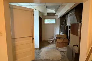 1905 Crockett Ave, Valparaiso, IN 46383 - Photo 10