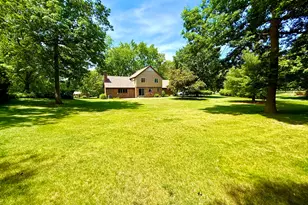 6834 Mercedes Ln, Demotte, IN 46310 - Photo 34