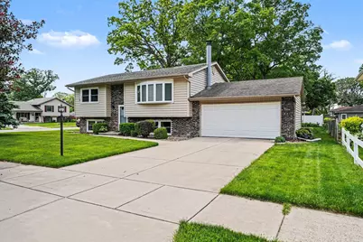 2801 Crabapple Lane, Hobart, IN 46342 - Photo 4