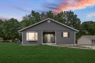 2908 Watertown Ave, Lake Station, IN 46405 - Photo 2