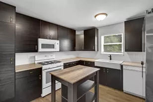 2908 Watertown Ave, Lake Station, IN 46405 - Photo 8