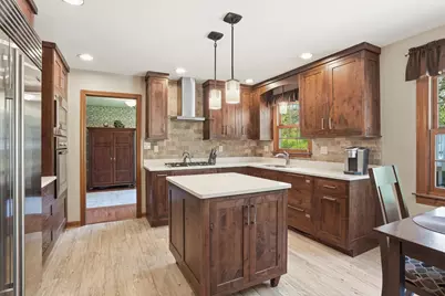 2060 Maid Marion Drive N, Schererville, IN 46375 - Photo 12