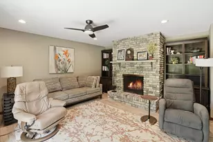 2060 Maid Marion Dr N, Schererville, IN 46375 - Photo 18