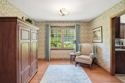 2060 Maid Marion Drive N, Schererville, IN 46375 - Photo 10