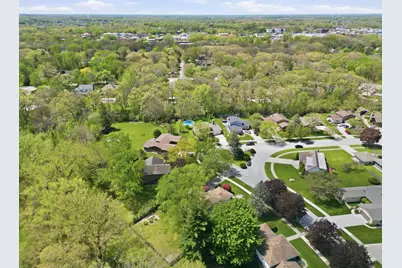 2060 Maid Marion Drive N, Schererville, IN 46375 - Photo 34